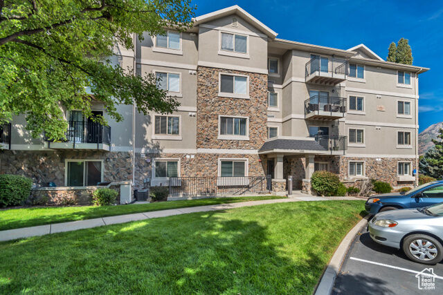 Property Photo:  1205 E Privot Dr 102  UT 84121 