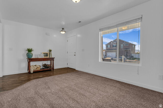 Property Photo:  642 W Mulberry  UT 84074