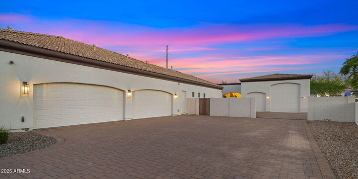 Property Photo:  3079 E Fruitvale Court  AZ 85297 