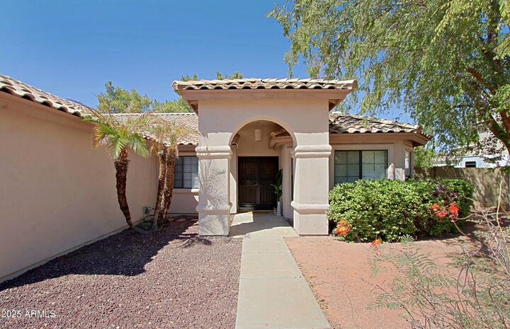 Property Photo:  726 S Glenview --  AZ 85204 