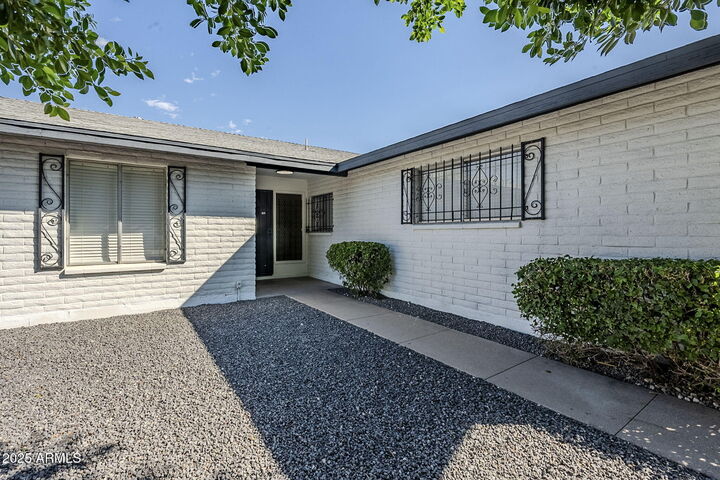 Property Photo:  3250 W Mercer Lane N  AZ 85029 