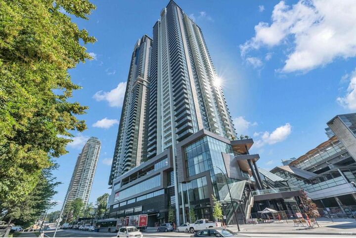 Photo de la propriété: 2186 Gilmore Avenue 4402 BC V5C 0N7