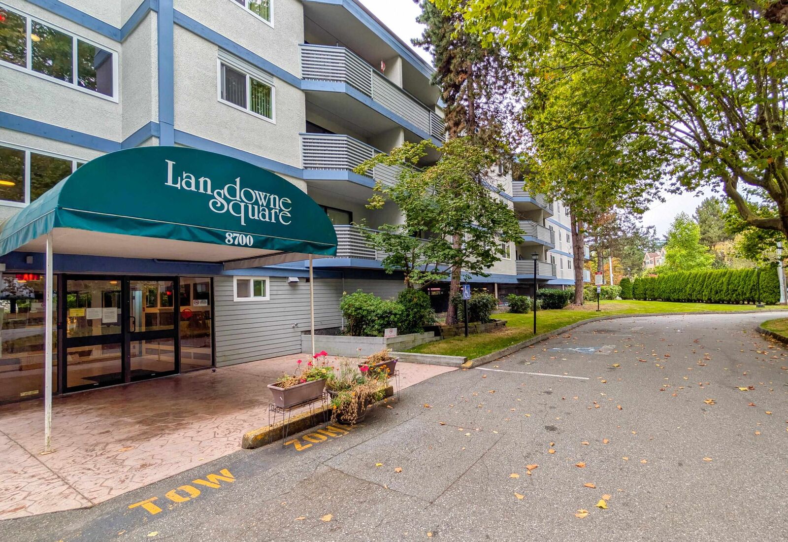 Property Photo:  8700 Ackroyd Road 313  BC V6X 3G2 