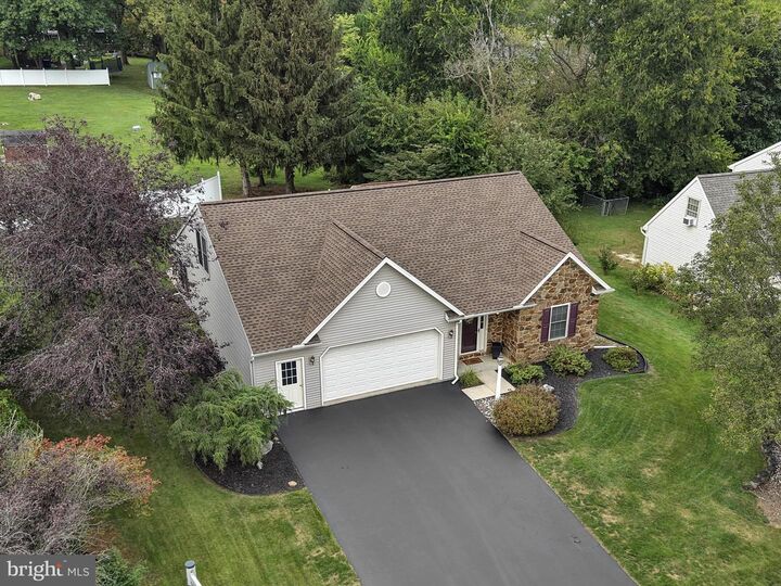 Property Photo:  21 Silver Creek Road  PA 17543 