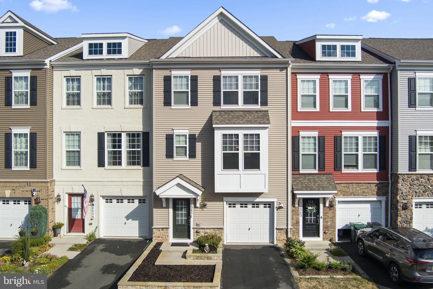 Property Photo:  10541 Hinton Way  VA 20112 