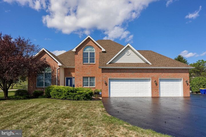 Property Photo:  2105 Taxville Road  PA 17408 