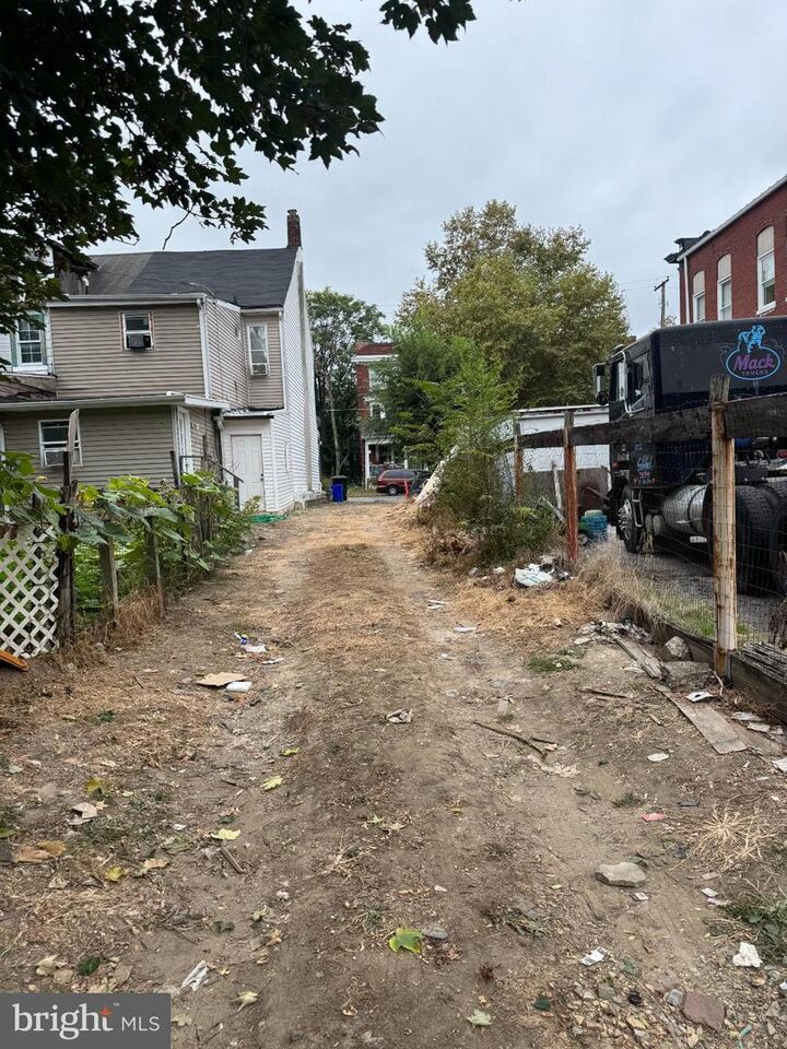 Property Photo:  325 S 14th Street  PA 17104 