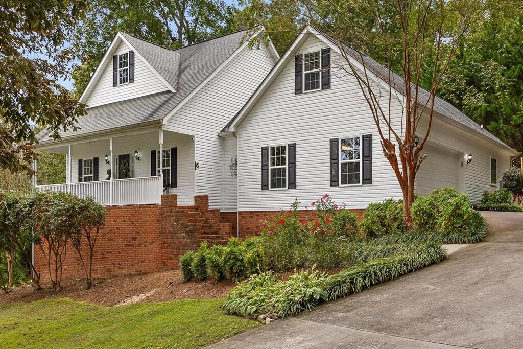 Property Photo: 3023 Highland Circle GA 30740
