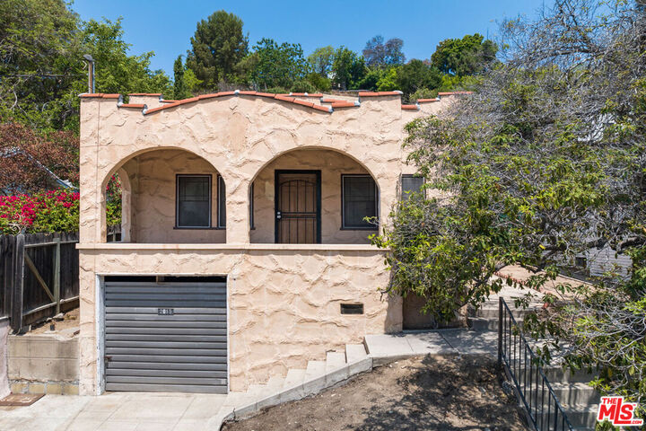 Property Photo:  2015 Hyperion Ave  CA 90027 