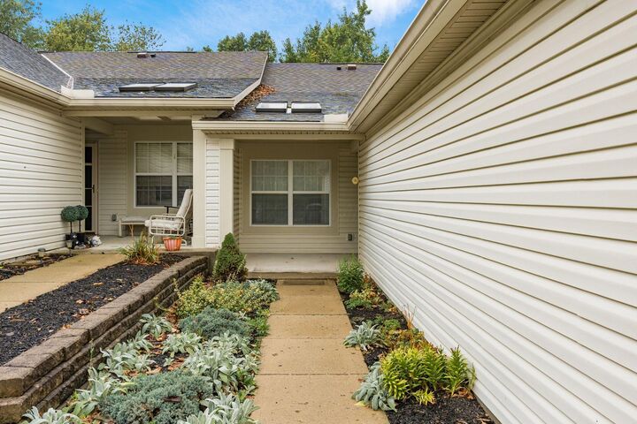 Property Photo:  539 Market Street  OH 43136 