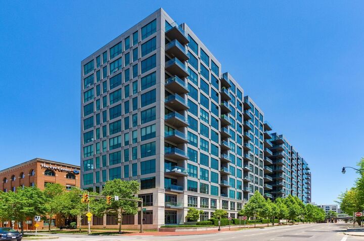 250 W Spring Street  Columbus OH 43215 photo