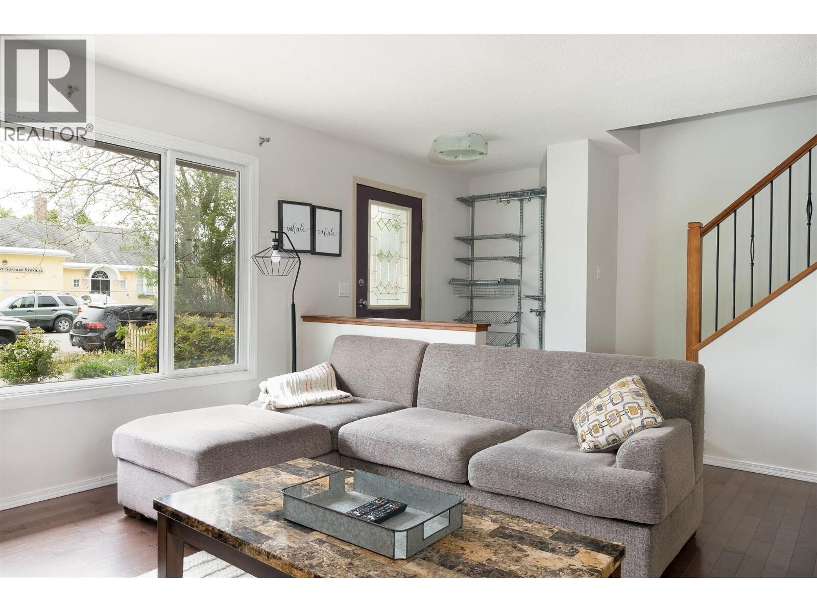 Photo de la propriété: 792 Dehart Avenue BC V1Y 6A1