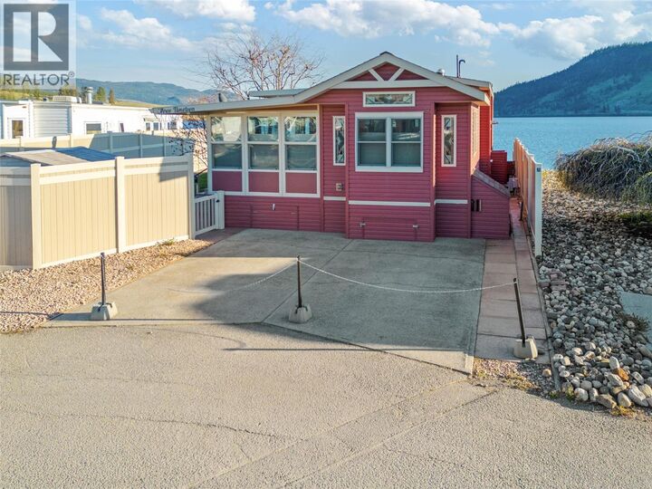 Property Photo:  415 Commonwealth Road 319  BC V4V 1P4 
