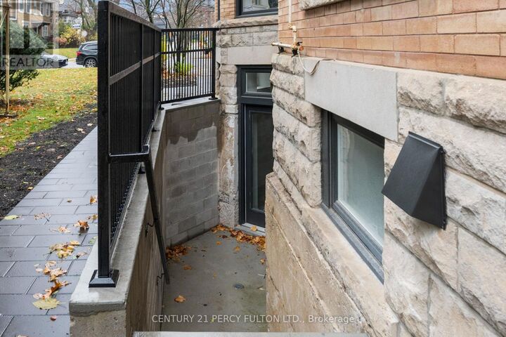 Property Photo:  49 Heath Street West Bsmt  ON M4V 1T2 