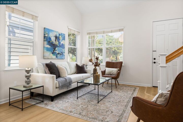 Property Photo: 472 Chicory Ct CA 94513