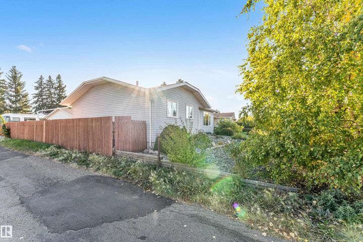 Property Photo: 8103 14 Avenue NW AB T6K 1X3