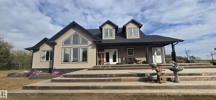 Property Photo:  161038 Twp 584  AB T0B 0C0