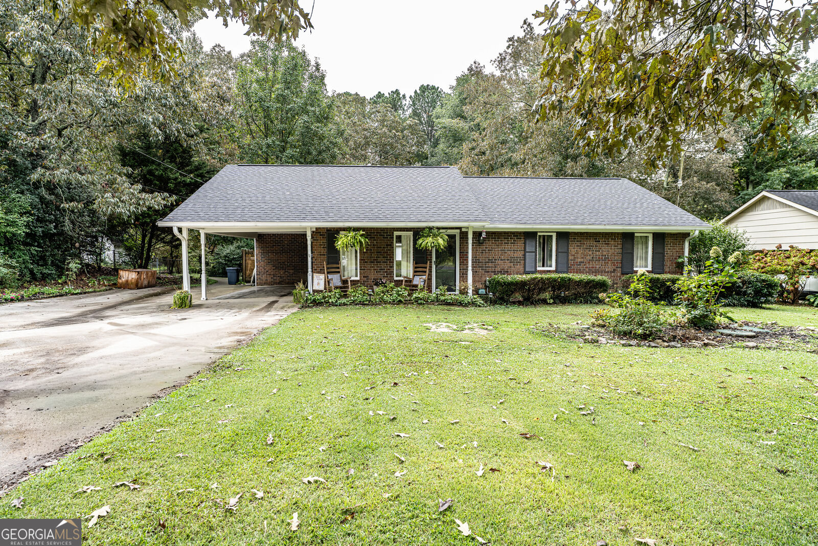 Property Photo: 1194 New Rosedale Road NE GA 30105