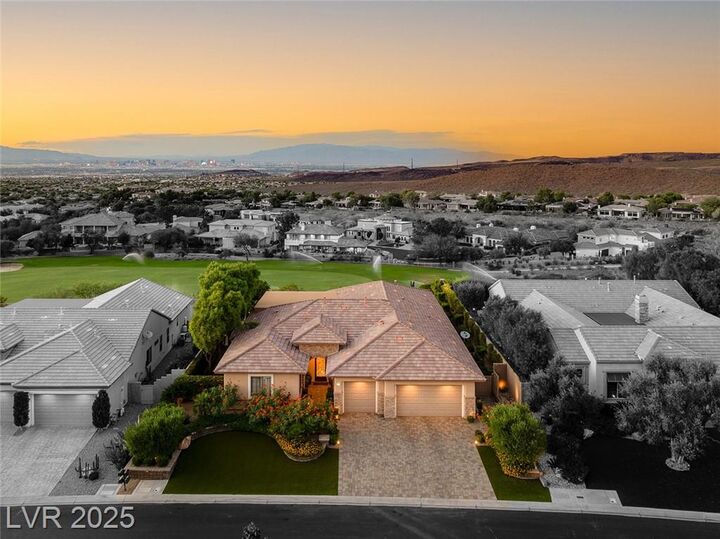 24 Kittansett Loop  Henderson NV 89052 photo