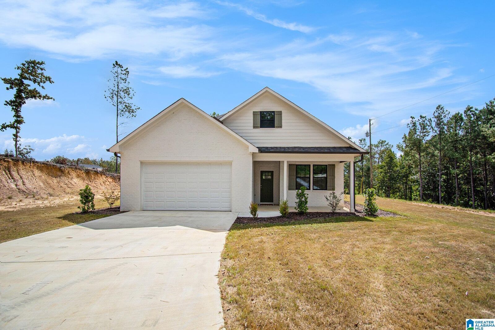 Property Photo: 409 County Road 1040 AL 35115