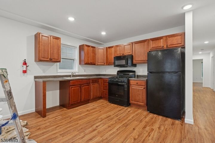 Property Photo:  87 N 18th St  NJ 07017 