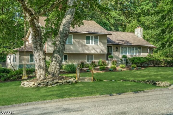 23 Chuckanutt Drive  Oakland Boro NJ 07436 photo