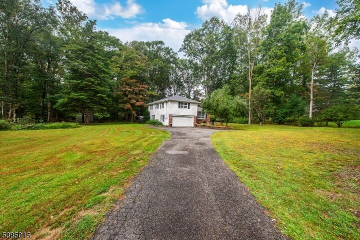 Property Photo:  3 Makin Ln  NJ 07876 