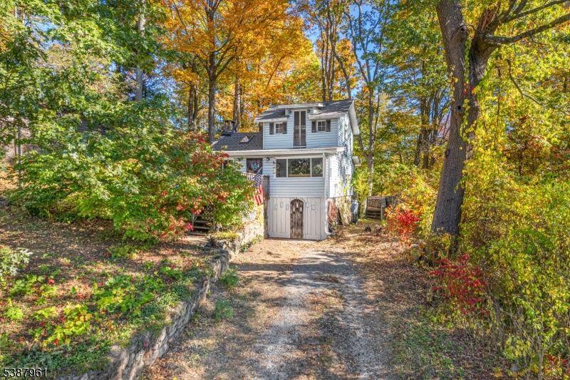 Property Photo: 204 Wawayanda Rd NJ 07422