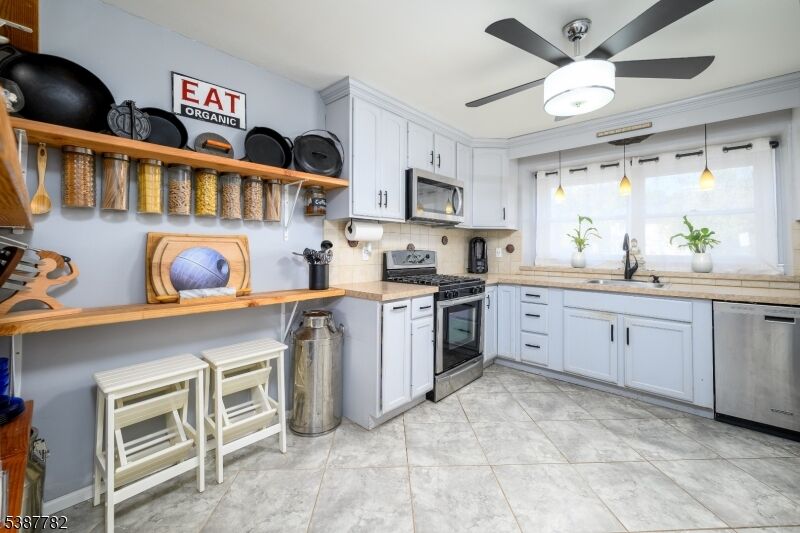 Property Photo:  920 Robin Rd  NJ 08844 