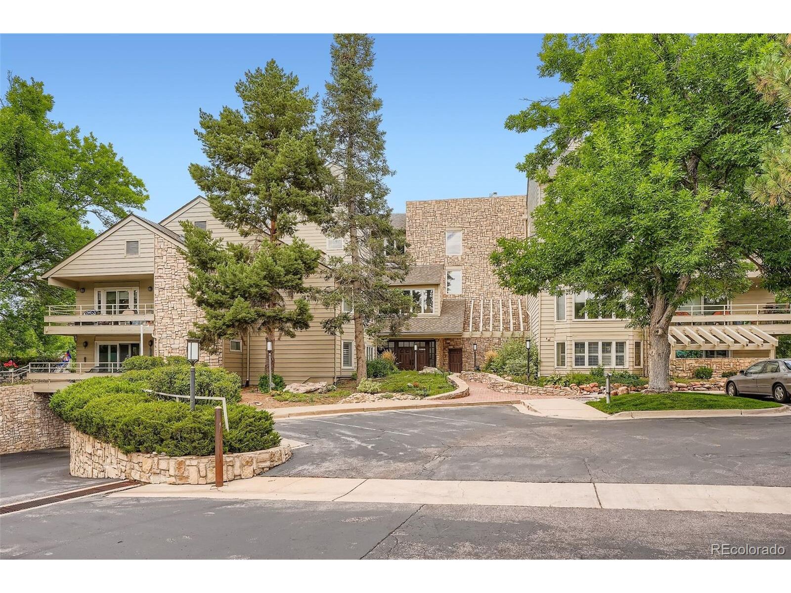 Property Photo:  4605 S Yosemite St 304  CO 80237 