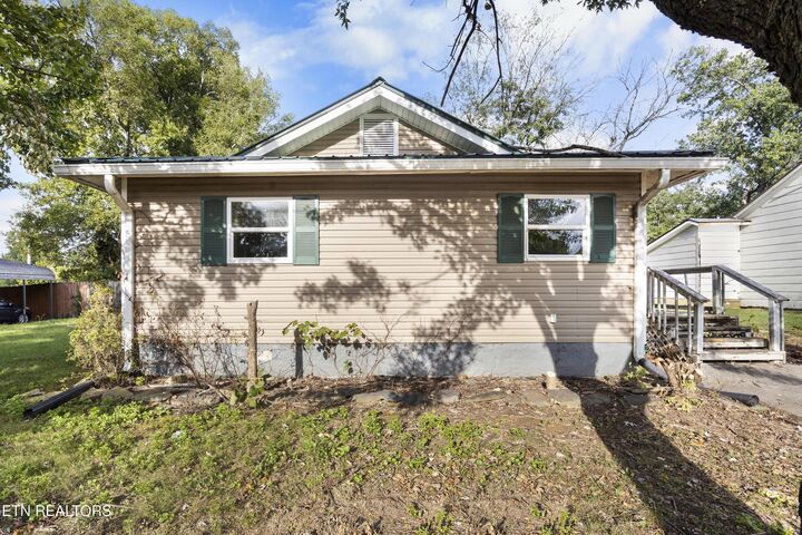 Property Photo:  412 Rule St  TN 37804 