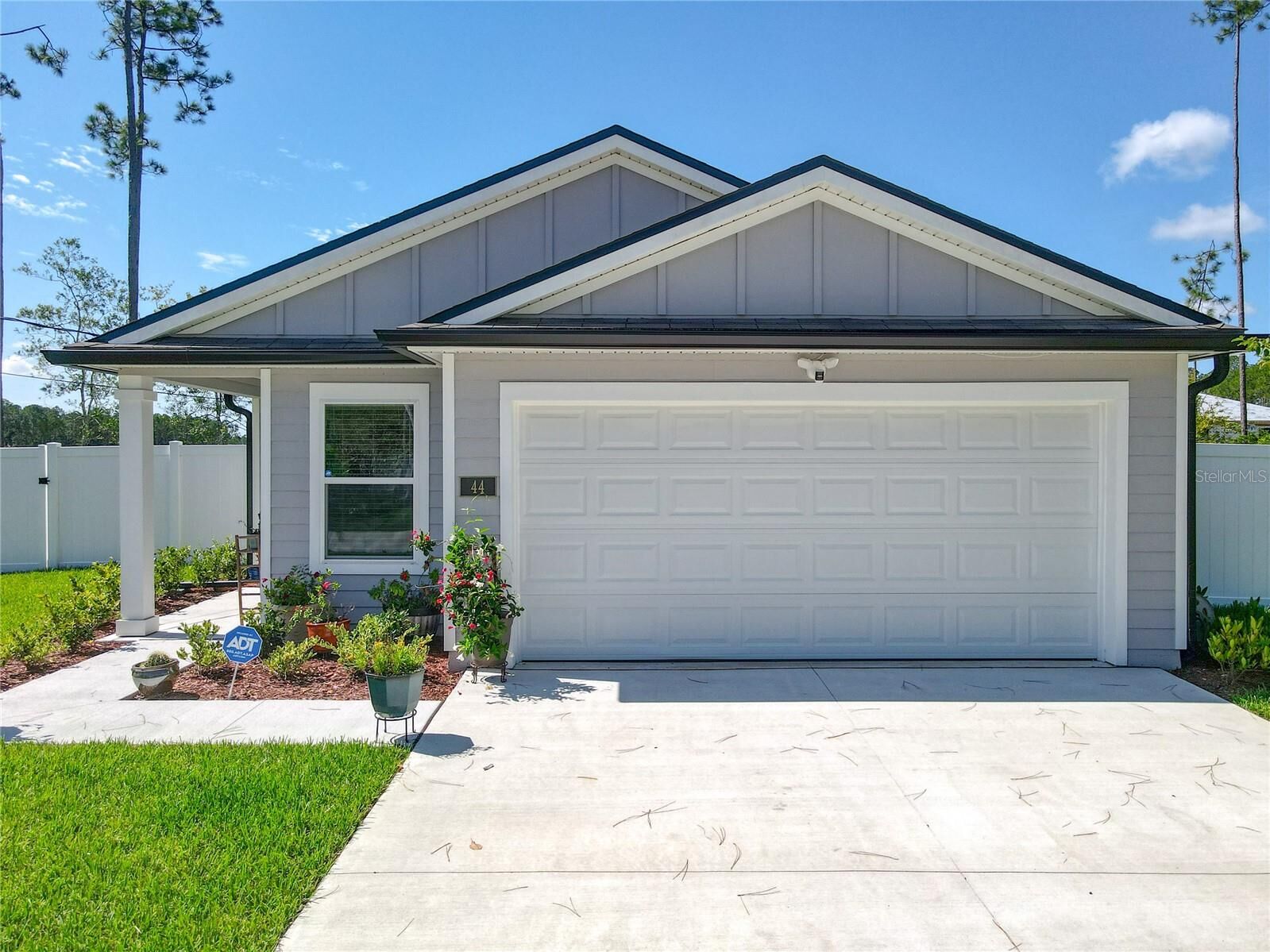 Property Photo:  44 Llewellyn Trail  FL 32164 