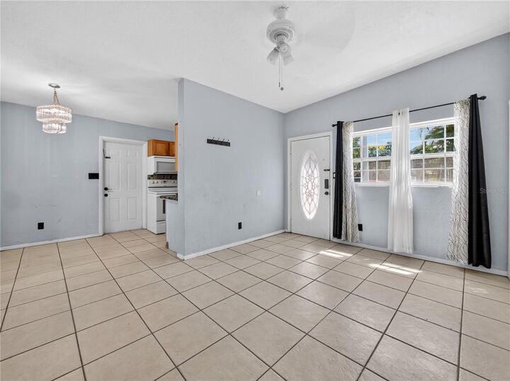 Property Photo:  6021 Yucatan Drive  FL 32807 