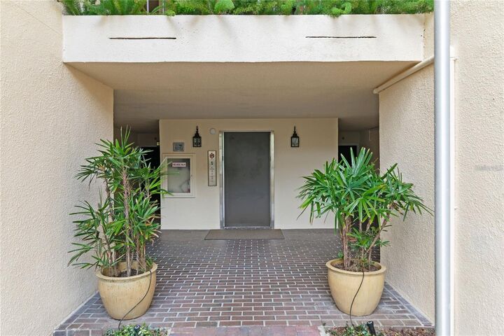 Property Photo:  202 Quayside Circle 404  FL 32751 