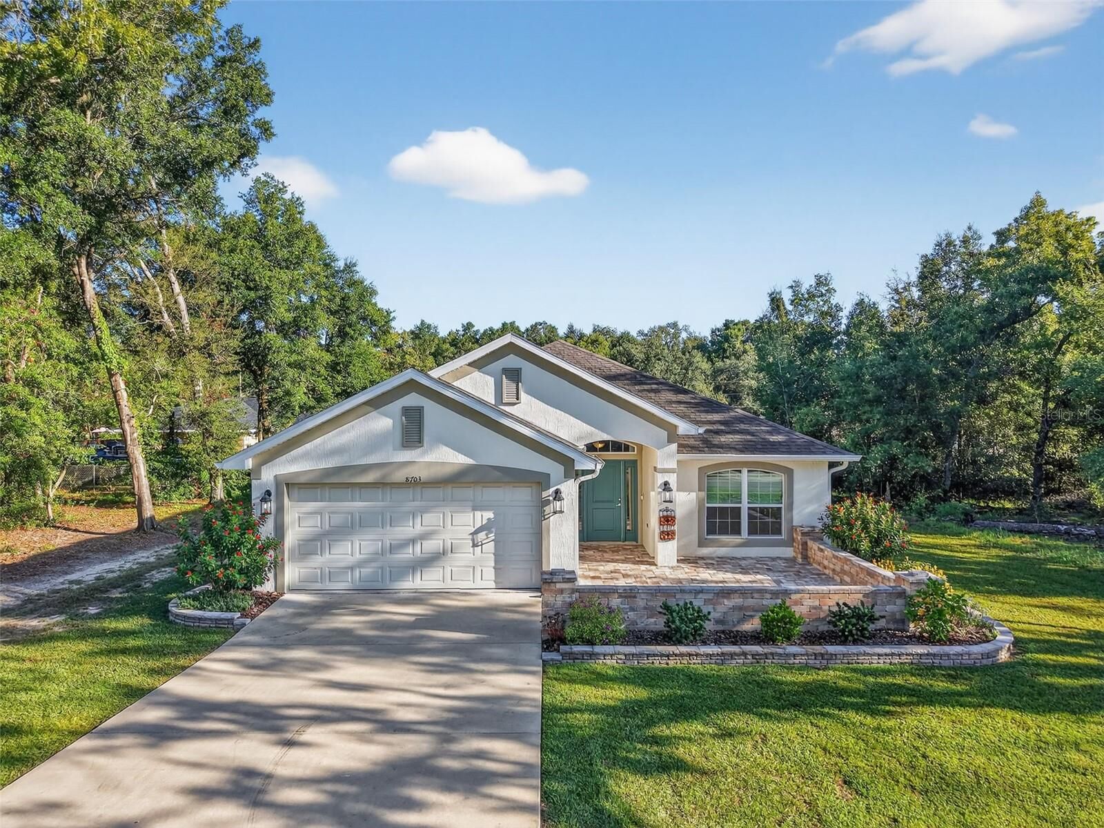 Property Photo:  8703 SE 159th Place  FL 34491 