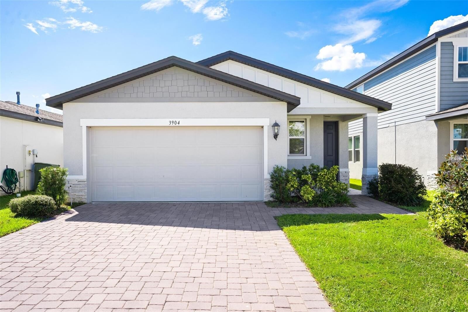 Property Photo:  3904 Brant Place  FL 34748 