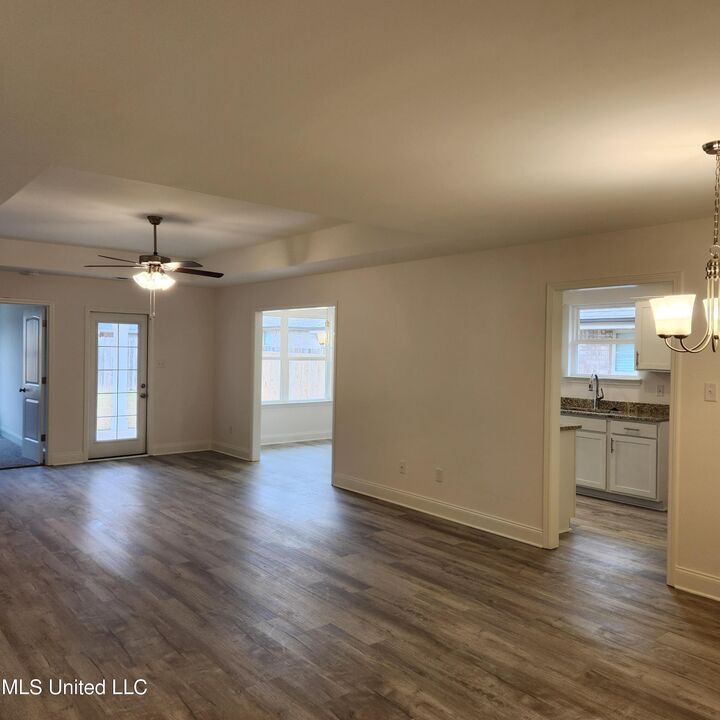 Property Photo:  7736 Ferndale Drive  MS 38654 