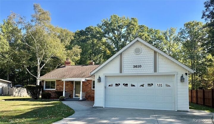 Property Photo:  3610 State Road  MI 48059 