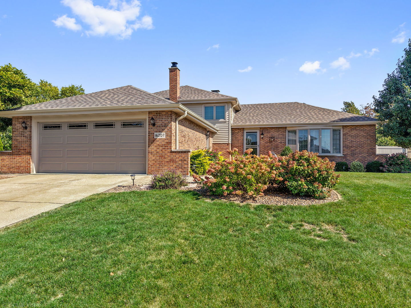 Property Photo:  16207 Hamilton Avenue  IL 60477 