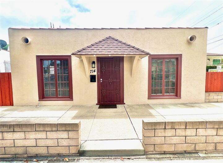 Property Photo:  714 E Chapman Avenue  CA 92831 