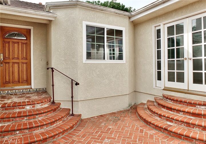 Property Photo:  6040 W 76th Street  CA 90045 