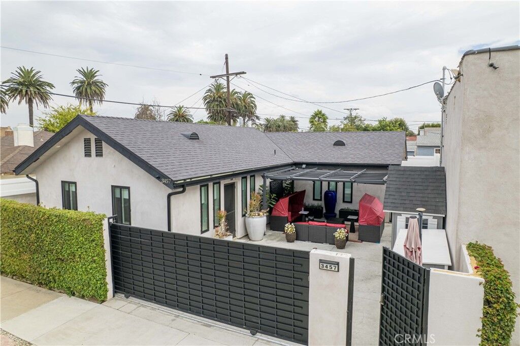 Property Photo:  3457 W 75th St  CA 90043 
