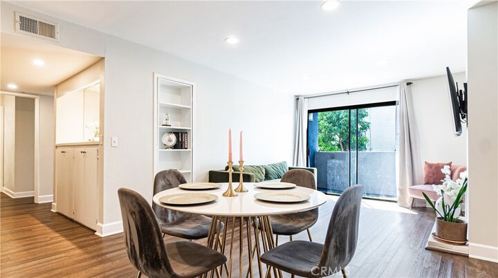 Property Photo:  1940 N Highland 26  CA 90068 