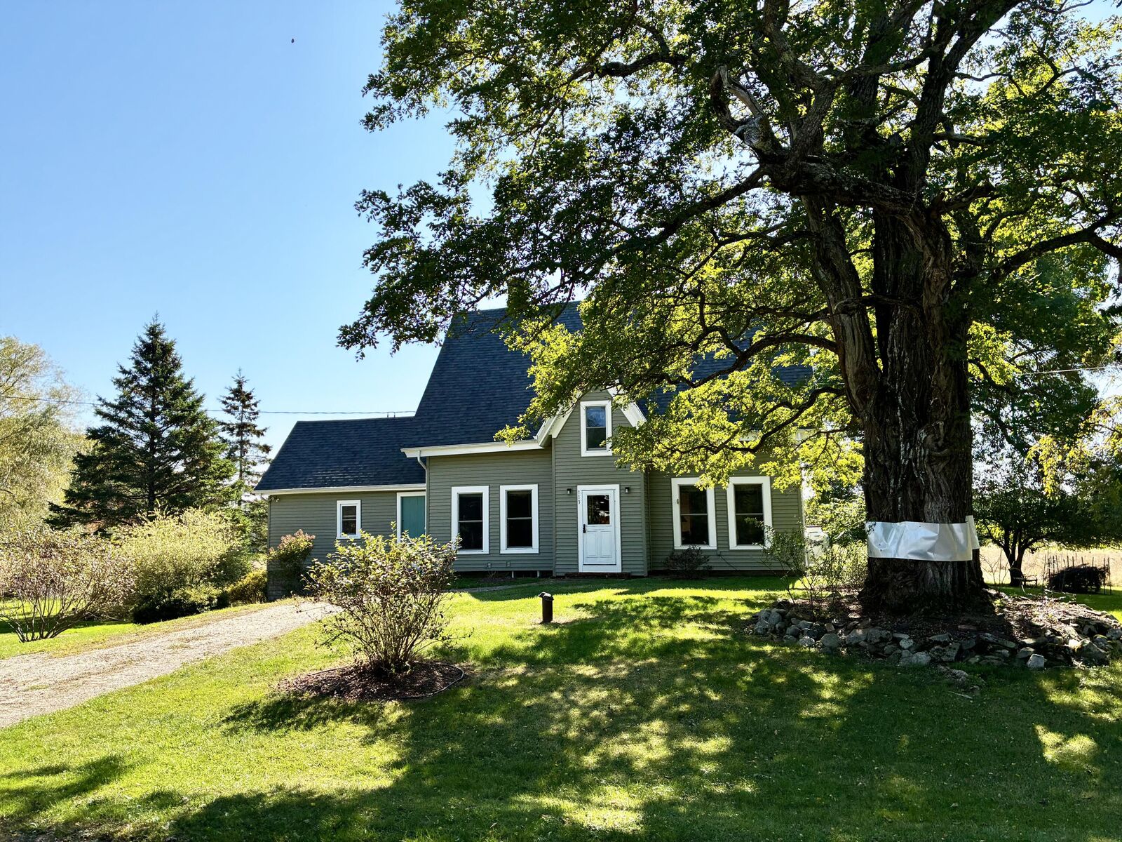 Property Photo:  113 Wardwell Point Road  ME 04476 