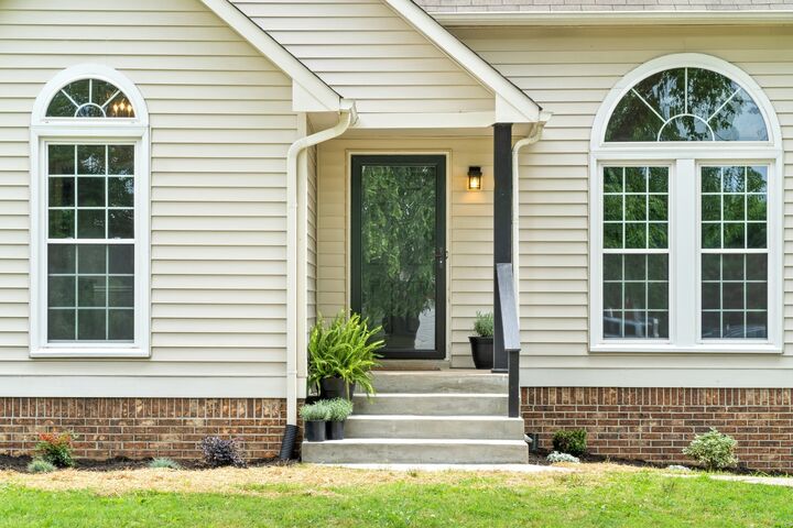 Property Photo:  436 Bluff Dr  TN 37043