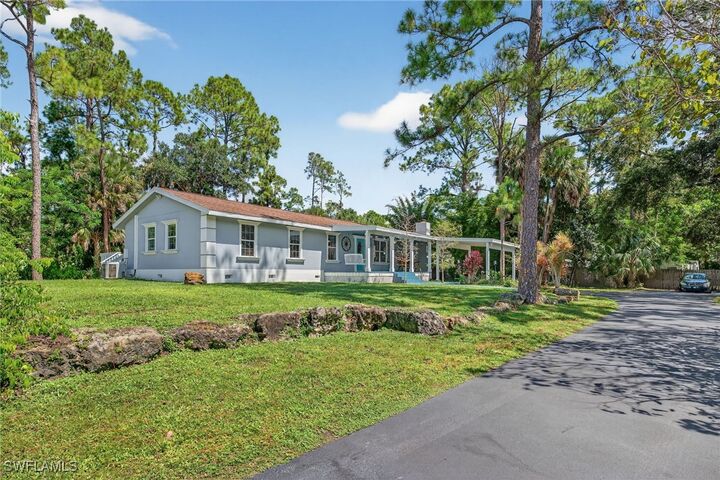 Property Photo:  460 9th Street SW  FL 34117 