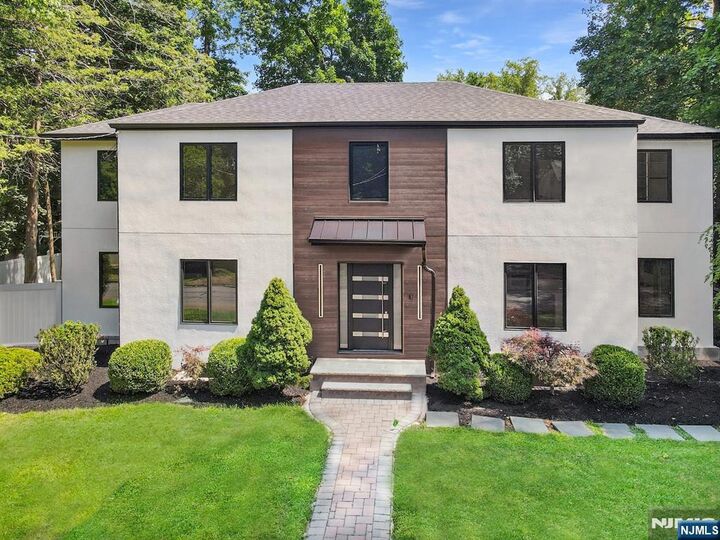 Property Photo:  29 Woodland Park Drive  NJ 07670 
