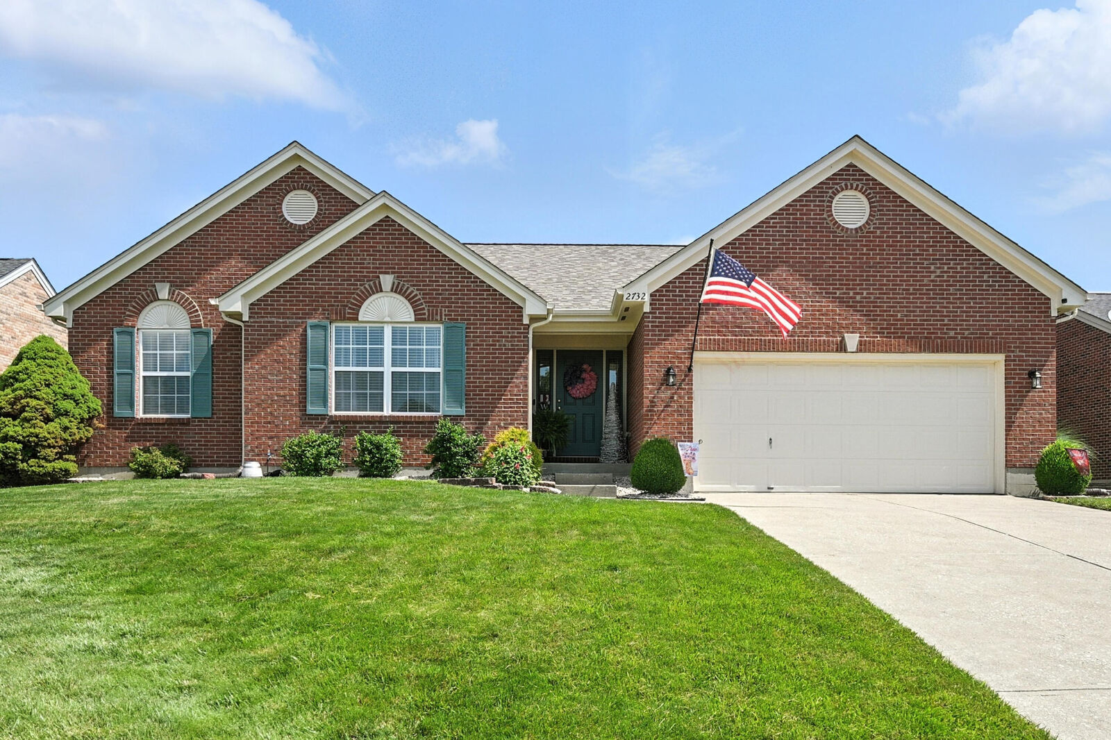 Property Photo:  2732 Coachlight Lane  KY 41005 