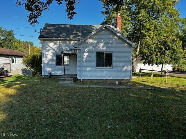 Property Photo:  207 Gaylord Street  OH 44254