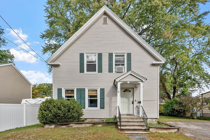 6 Howard Street  Derry NH 03038 photo